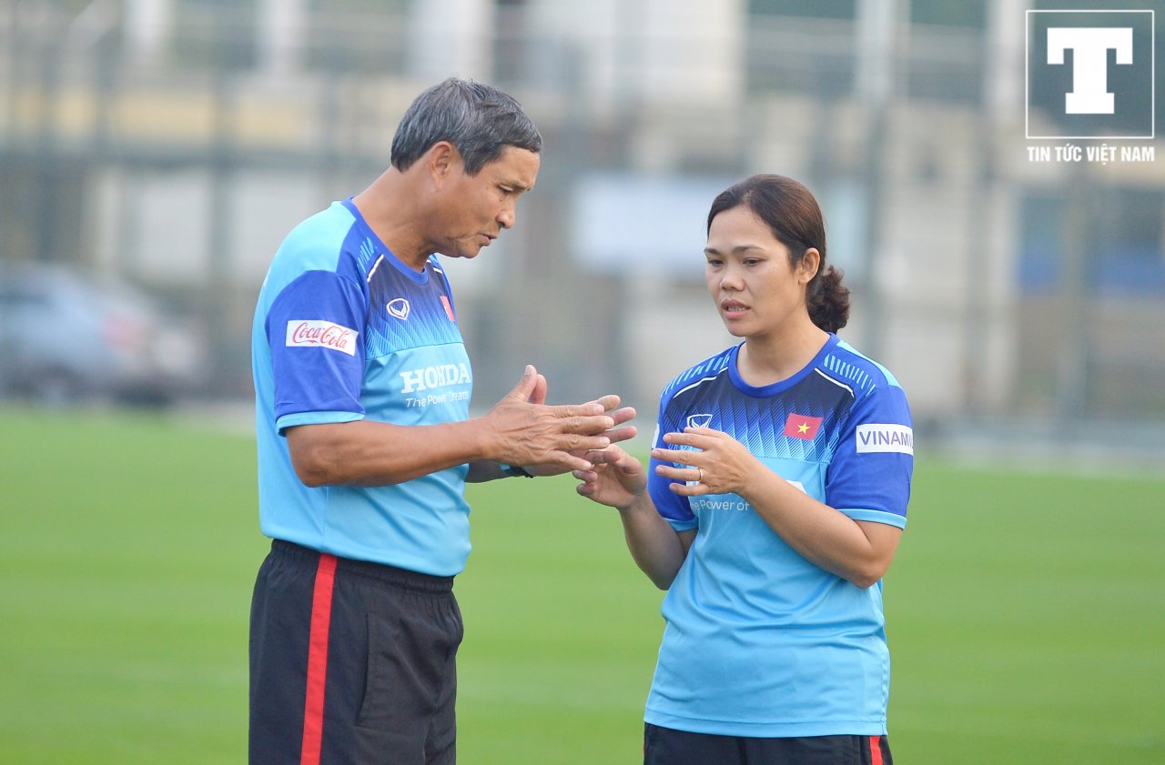 tuyen-nu-viet-nam-hao-hung-ngay-dau-tap-luyen-chuan-bi-chinh-phuc-thu-thach-olympic