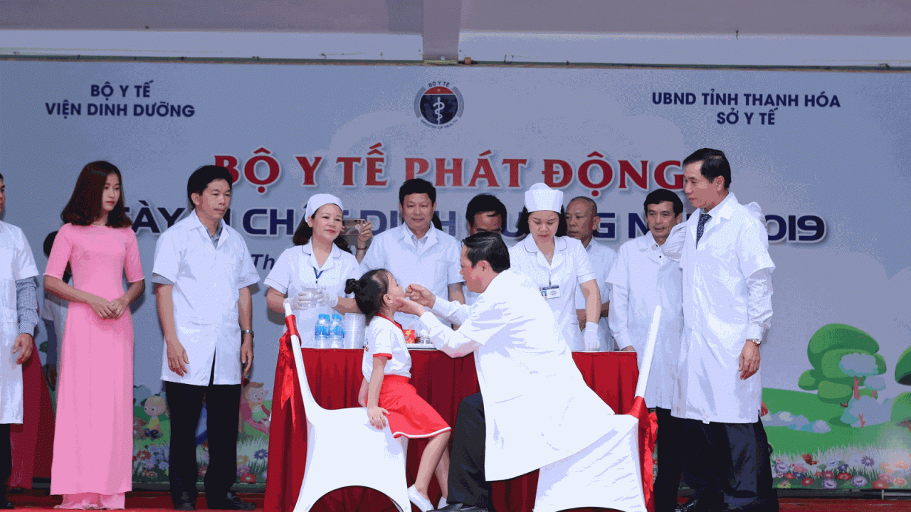 21-loai-vitamin-va-khoang-chat-trong-sua-hoc-duong-se-giup-dap-ung-30-nhu-cau-cho-tre-em