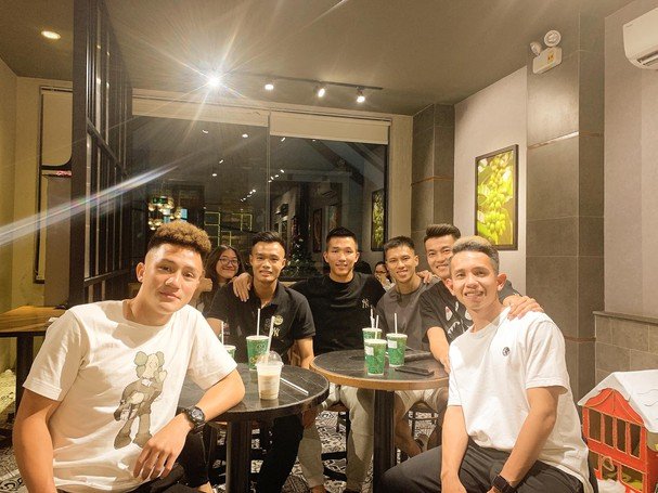 dan-tuyen-thu-viet-nam-khoe-anh-di-choi-noel-nhu-the-nao