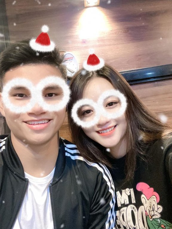 dan-tuyen-thu-viet-nam-khoe-anh-di-choi-noel-nhu-the-nao