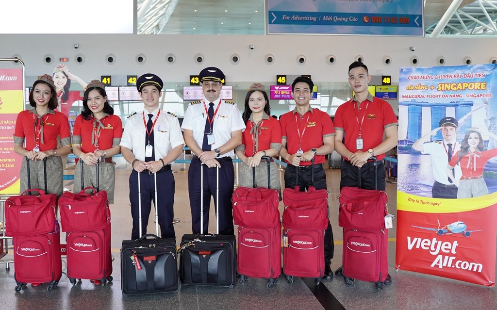 vietjet-khai-truong-loat-3-duong-bay-moi-toi-thanh-pho-dang-song-nhat-viet-nam