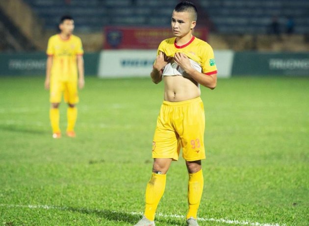 nam-dinh-im-lang-truoc-mua-giai-moi-khi-bai-toan-3-nam-chua-co-loi-giai