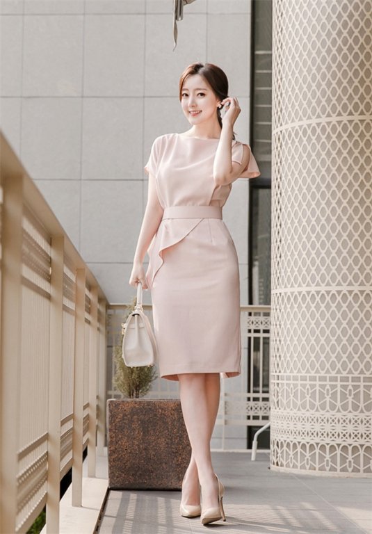 tuyet-chieu-bien-hinh-bung-phang-ly-sau-sinh-voi-meo-mac-dep-cuc-don-gian