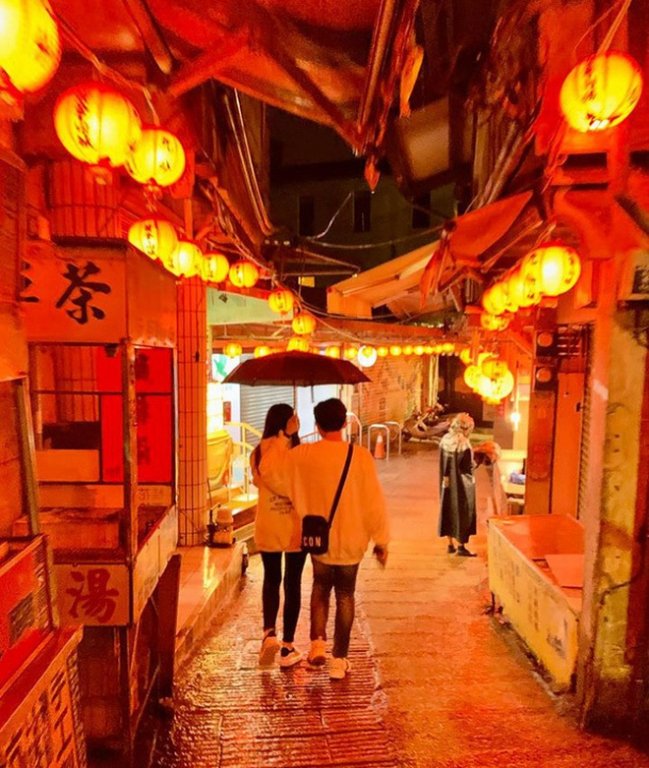 Trong khi đó, nữ ca sĩ 