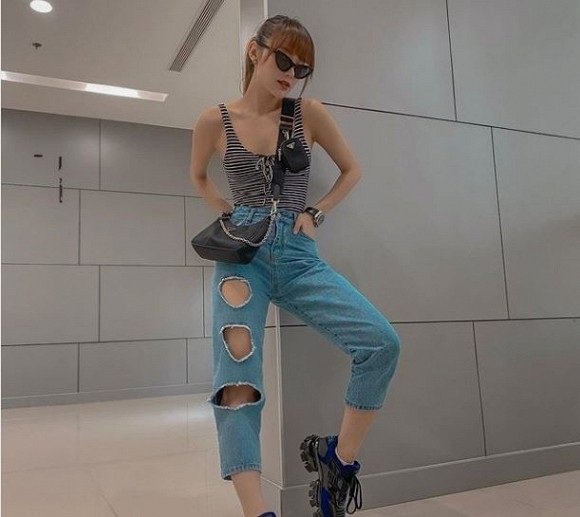 Ca sĩ Minh Hằng lộ thân hình gầy gò bất ngờ.