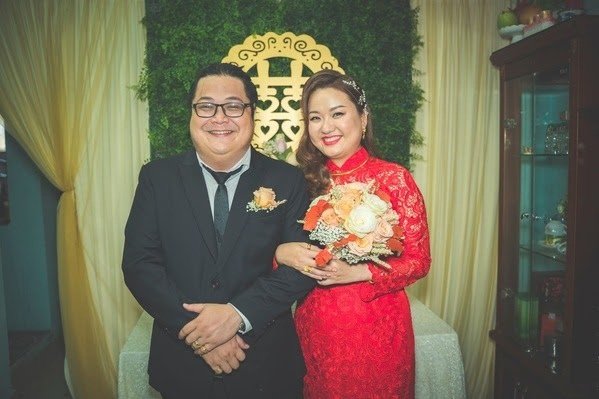 Diễn viên Vũ Long và bạn gái về chung một nhà sau 13 năm gắn bó bên nhau.