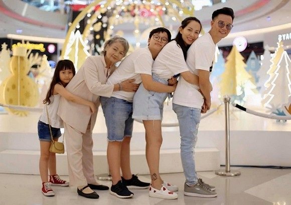 Hoàng Bách kể: