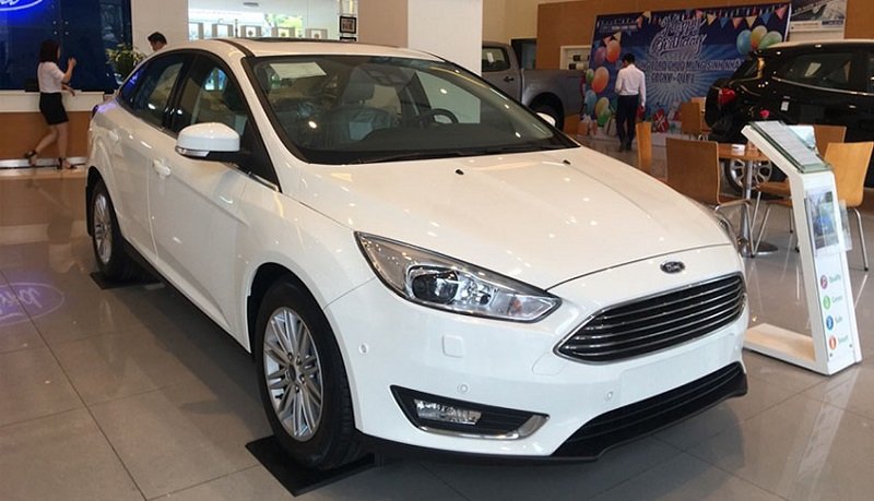 danh-gia-xe-ford-focus-1