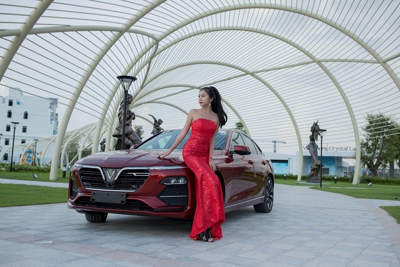 Vinfast Lux A2.0 (sedan 5 chỗ)