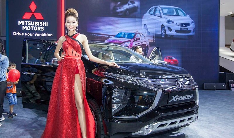 xedoisong_nguoi_mau_model_mitsubishi_xpander_outlander_attrage_vietnam_motor_show_2018_h2_cahm