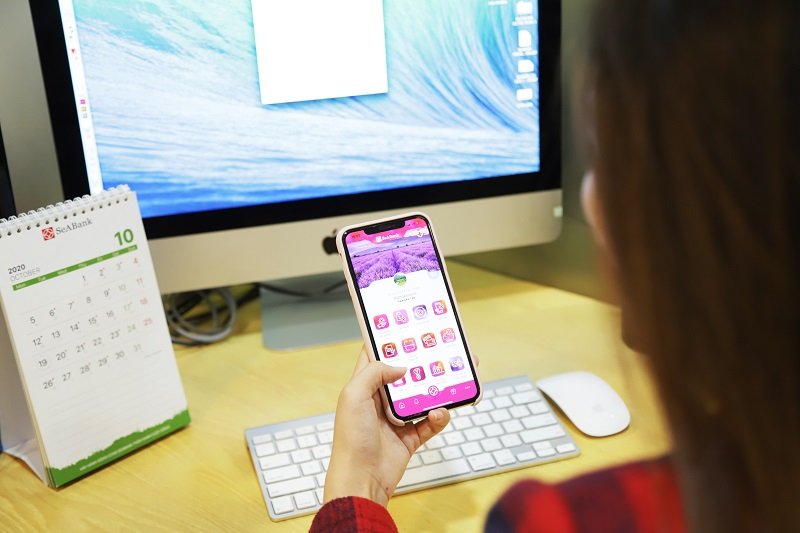 Khách hàng chuyển tiền trong và ngoài hệ thống SeABank qua SeAMobile cũng được miễn 100% phí chuyển tiền.