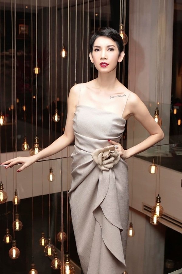 Siêu mẫu Xuân Lan bức xúc khi nghề người mẫu bị gắn thị phi sau ồn ào đường dây bán dâm 30.000 USD: 