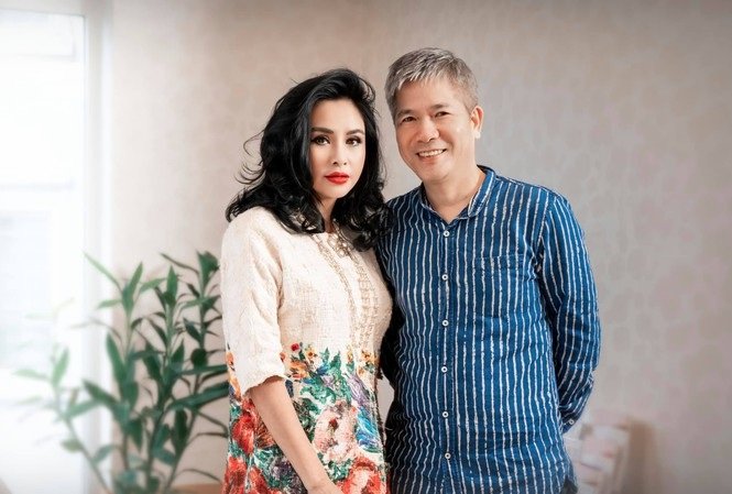 Khi được hỏi đến với bác sĩ Bùi Tiến Hùng trước hay sau phẫu thuật mắt, Thanh Lam cho biết: 