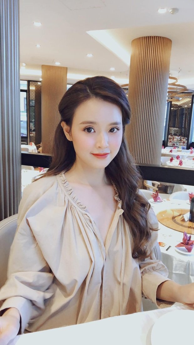 Midu nhận định về việc công khai tình yêu trước công chúng: 
