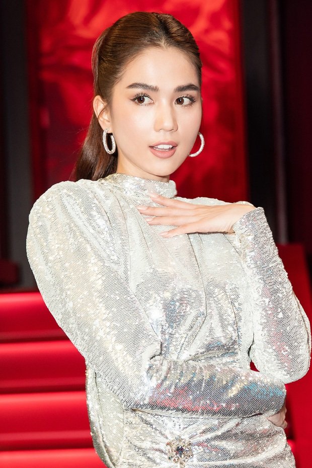 Lần đầu tham gia gameshow, Ngọc Trinh phát ngôn gây sốc: 