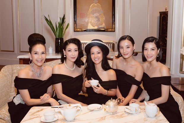 Hội bạn toàn mỹ nhân giàu có Vbiz hiếm hoi hội ngộ