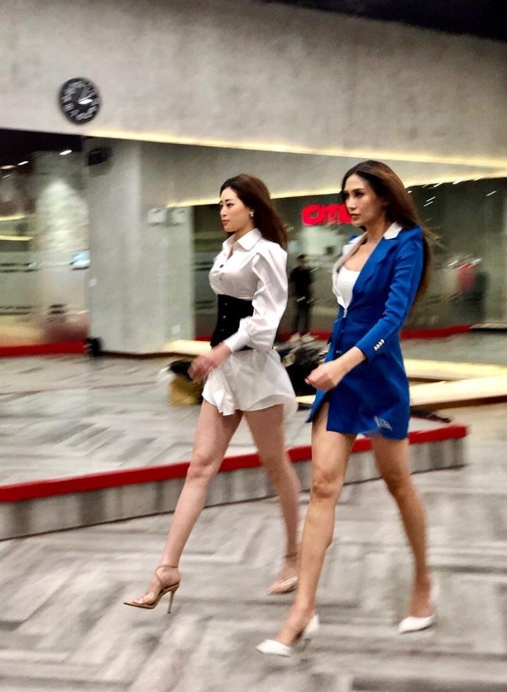 Tại buổi học catwalk và luyện tập giới thiệu bản thân với siêu mẫu Võ Hoàng Yến, Khánh Vân bị chê hô 'Việt Nam' chua - chói - gắt tai