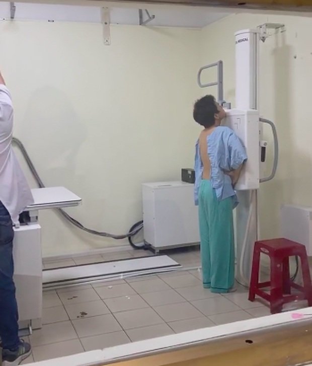 Bạn trai chuyển giới của Miko Lan Trinh phẫu thuật cắt vòng 1