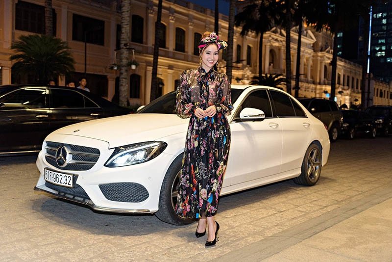 Ninh Dương Lan Ngọc là một trong những mỹ nhân giàu có của showbiz Việt
