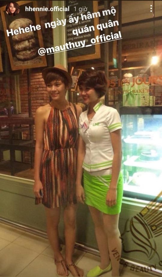 H'Hen Niê khoe ảnh thời làm PG, chạy theo xin chụp hình cùng Mâu Thủy