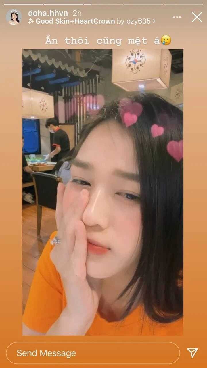 Đỗ Thị Hà khoe nhẫn kim cương to vật vã