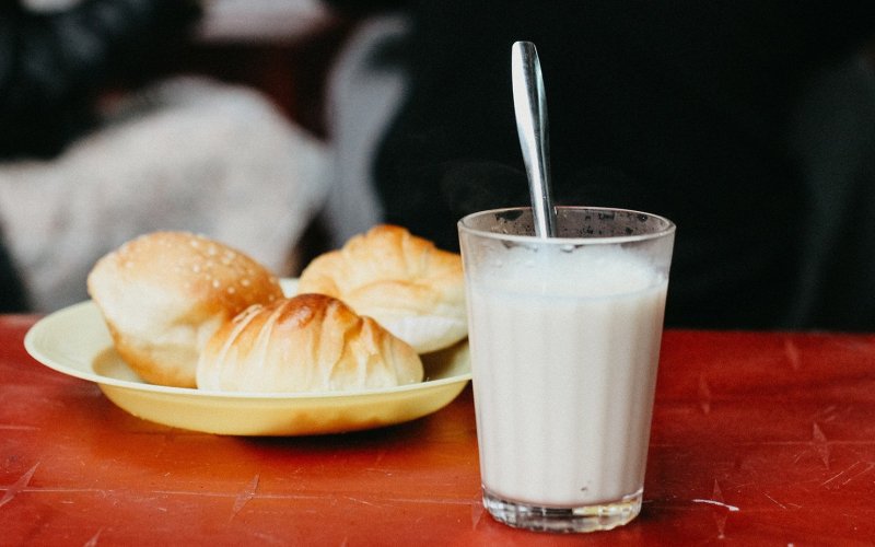 Một ly sữa đậu nành, xua tan cái lạnh của Đà Lạt.