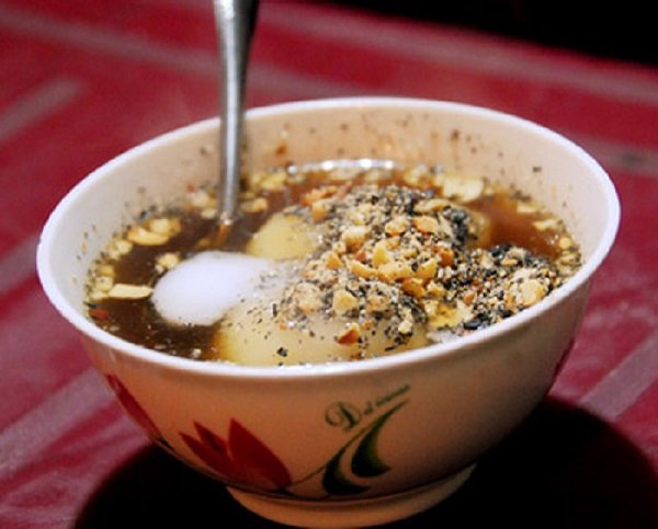 Không tiếng tăm lừng lẫy, cũng chẳng có 