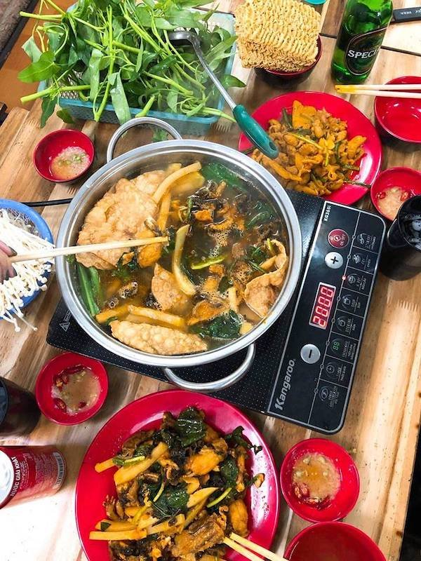 Lẩu ếch Lee Tống được các thực khách sành ăn ưng ý từ chất lượng đến giá cả.