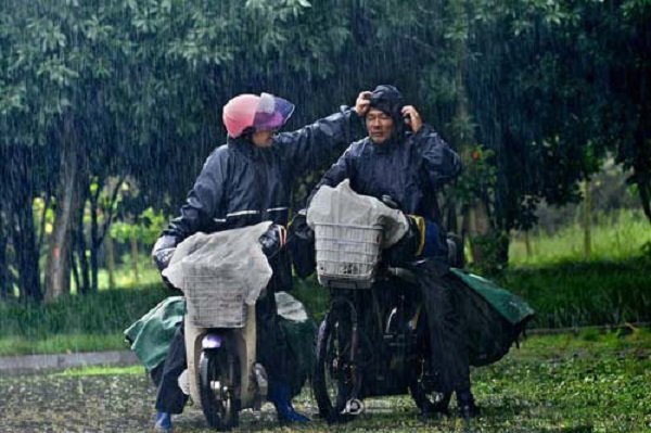 Hãy dành tặng những điều tuyệt vời nhất dành cho người bạn đời, người luôn kề vai sát cánh bên cạnh mình.