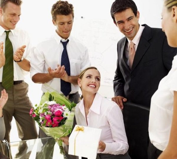 Trong những dịp tôn vinh Phụ nữ Việt Nam thì những lời chúc gửi đến sếp nữ là không thể thiếu.