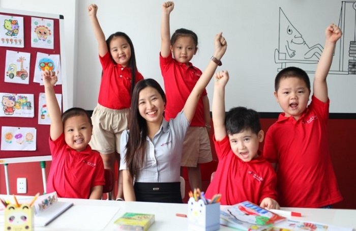 Giáo viên mầm non luôn được đánh giá là một trong số những ngành nghề khó khăn và vất vả nhất.