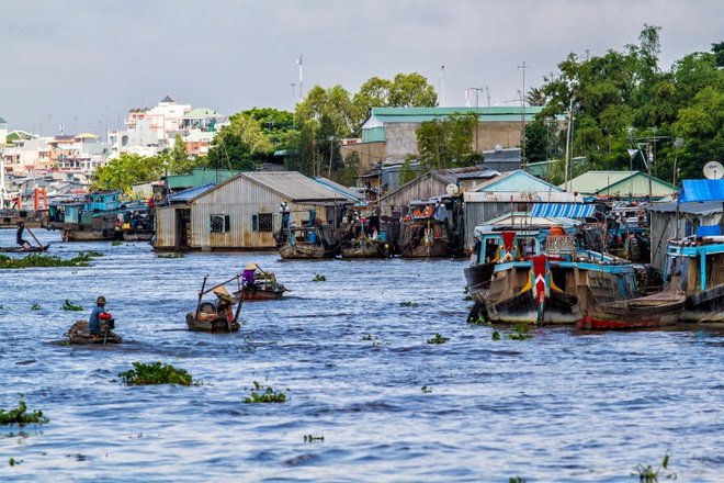 Con người này lúc nào cũng vậy luôn giản dị và chân thật.