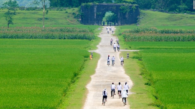 Thành nhà Hồ là Di sản Văn hóa Thế giới được UNESCO công nhận.