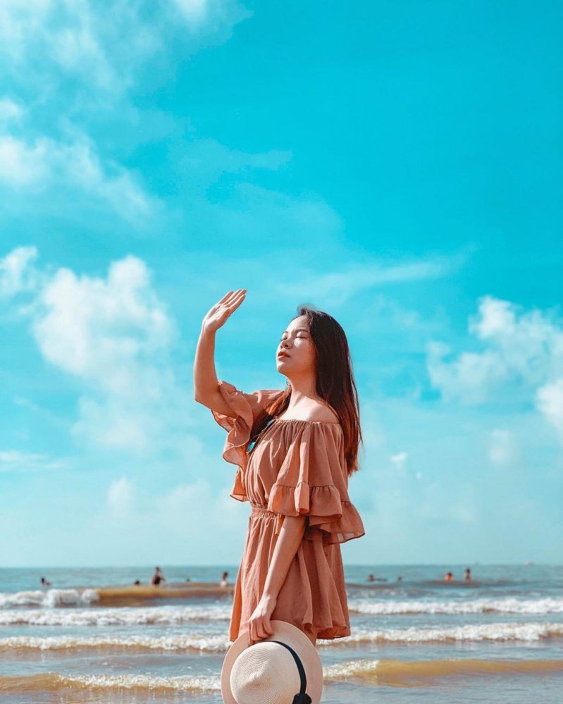 Biển Hải Tiến được mệnh danh là Hawaii của Bắc Trung Bộ.