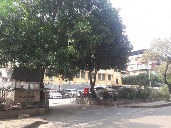Khu vực bãi trông giữ xe số 5 Phan Kế Bính.