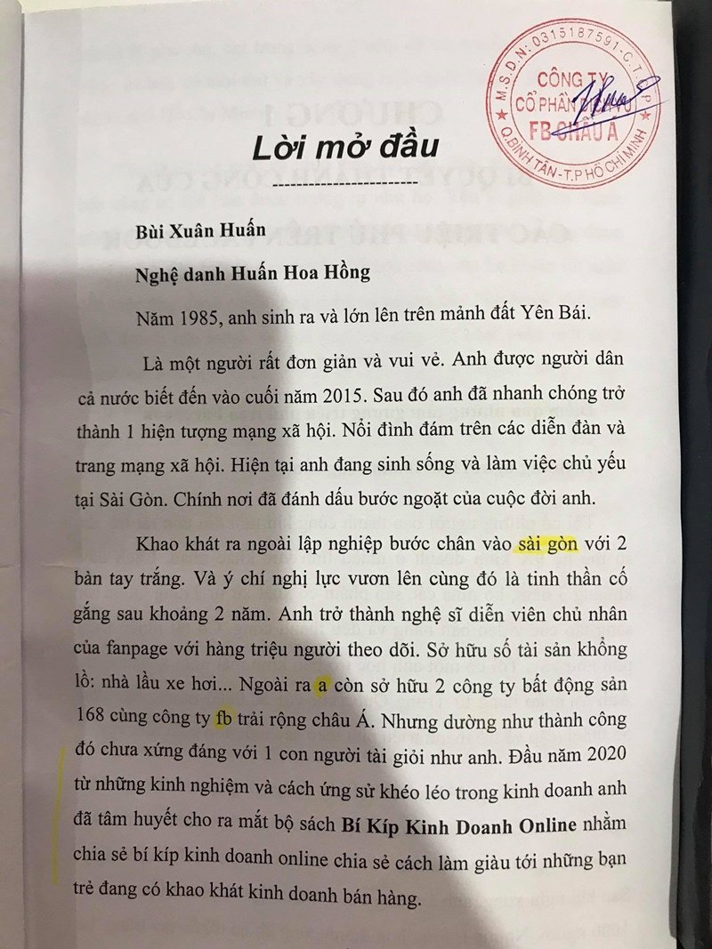 Chi chít lỗi chính tả trong phần mở đầu cuốn sách của Huấn Hoa Hồng. (Ảnh bạn đọc cung cấp).