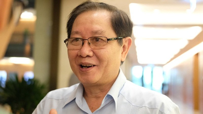 Bộ Trưởng Bộ Nội vụ hứa sẽ xem xét lại việc Chủ tịch tỉnh kiêm Hiệu trưởng Trường Đại học. (Ảnh: Tuổi Trẻ).