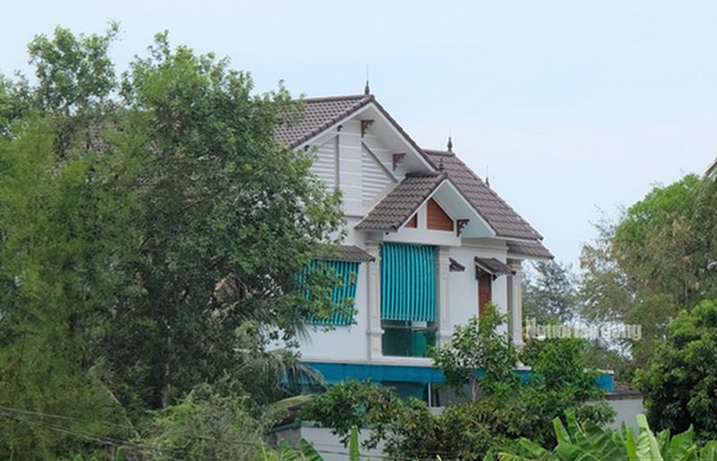 Một siêu biệt thự của hộ cận nghèo Thanh Hóa.