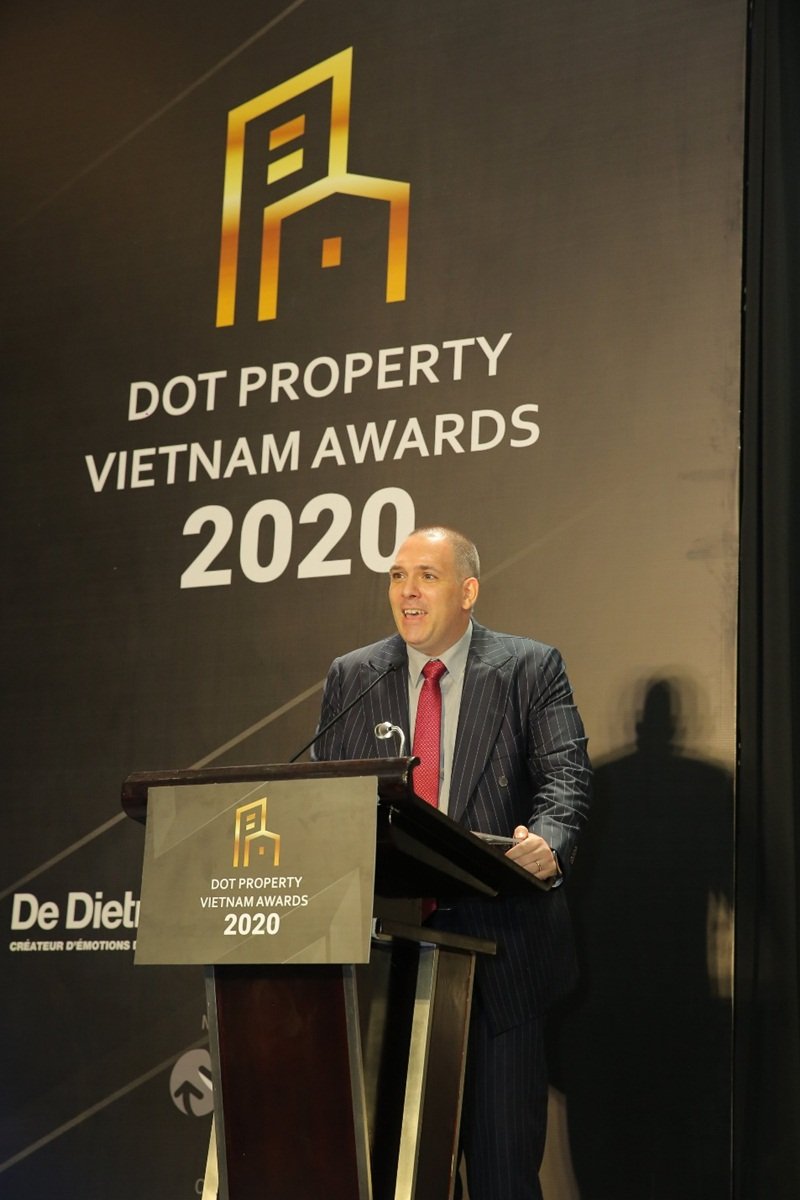 Ông Hannes Romauch – Phó TGĐ Eurowindow Holding phát biểu tại Lễ trao giải.