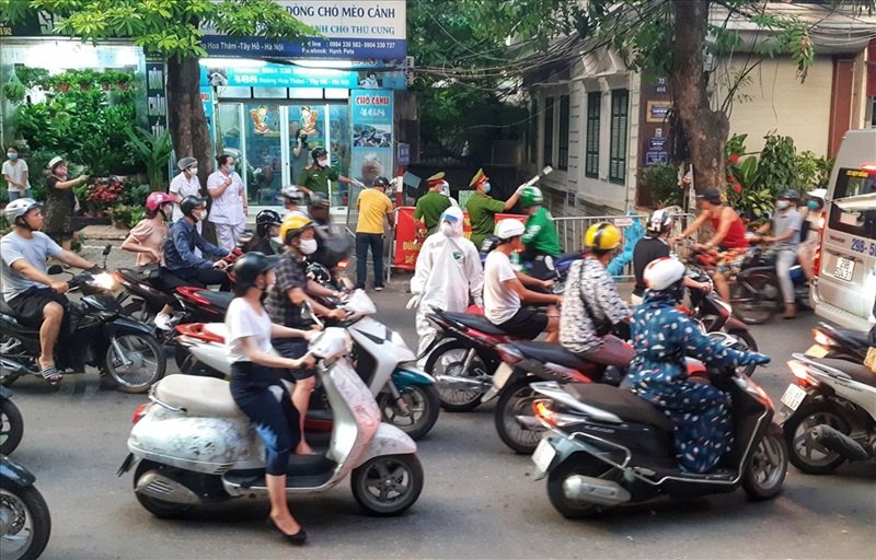 Việc phong tỏa được thực hiện chiều 29/7. (Ảnh: Lao Động).