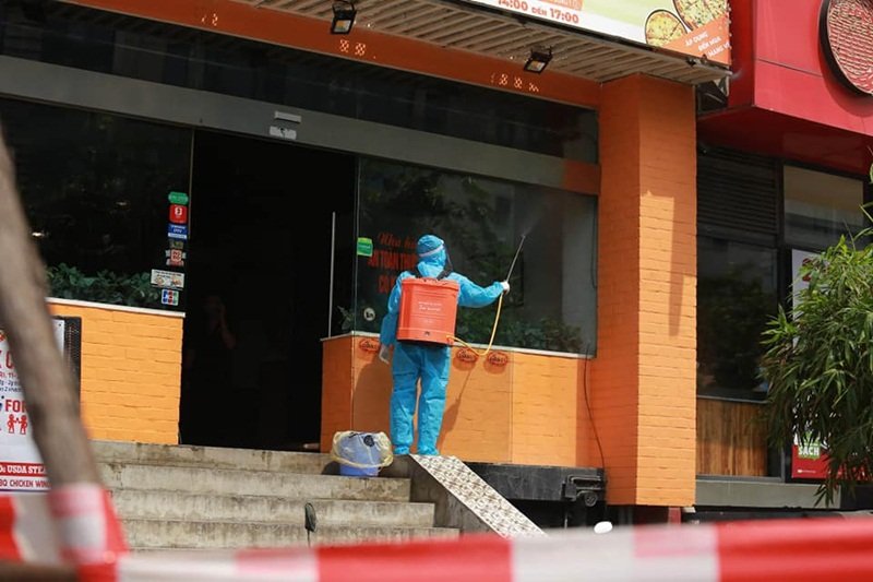 Việc phun khử khuẩn được thực hiện rất kỹ.