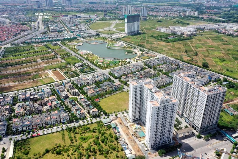 Aeon Mall Hà Đông nằm ngay sát Khu đô thị Dương nội.
