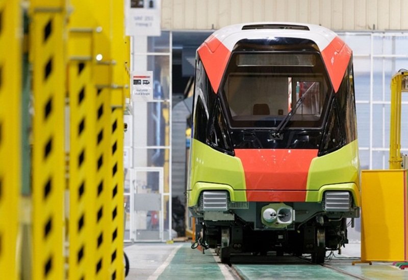 6. Đơn vị sản xuất đoàn tàu Nhổn - ga Hà Nội là đối tác Alstom của Pháp. Theo Giám đốc dự án Alstom, thiết kế mặt trước của khoang tàu đường sắt Nhổn - ga Hà Nội là một trong các thiết kế hiện đại nhất mà đơn vị này từng làm.