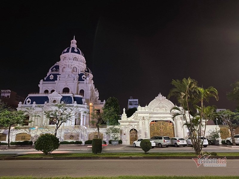 Là một doanh nhân đứng đầu Tập đoàn lớn nên dư luận không lạ lẫm khi đại gia Phát 
