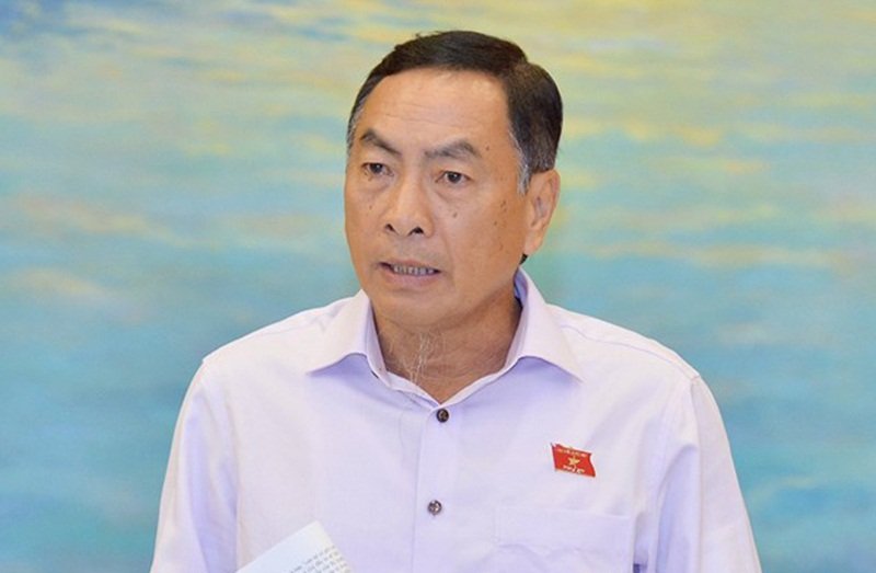 ĐBQH Phạm Văn Hòa.