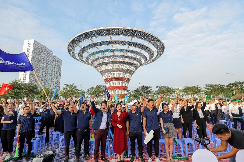 Không khí sôi động tại sự kiện.