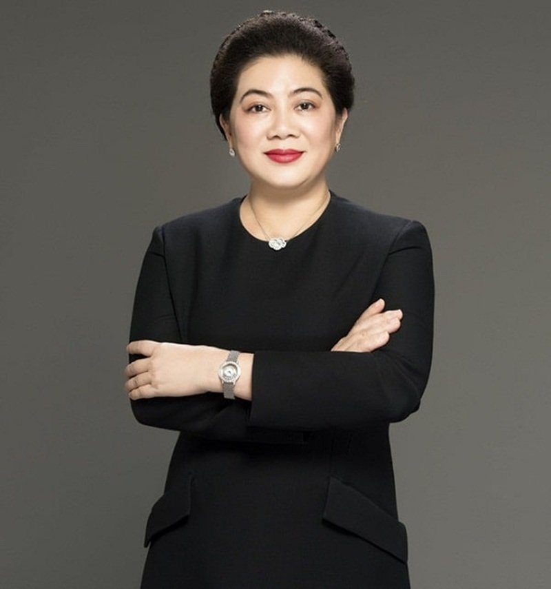 Hình ảnh Shark Liên khi chưa cạo đầu.