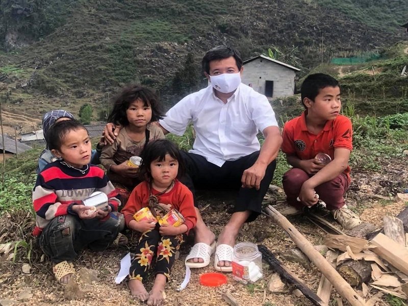 Thời gian qua ông Đoàn Ngọc Hải nổi tiếng vì những việc làm từ thiện cho người nghèo, trẻ em vùng cao, gia đình có hoàn cảnh khó khăn.