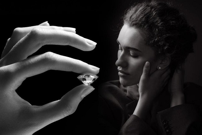 Bộ sưu tập “Beyond Diamond” với những viên kim cương hoàn mỹ là giấc mơ của mọi phụ nữ.