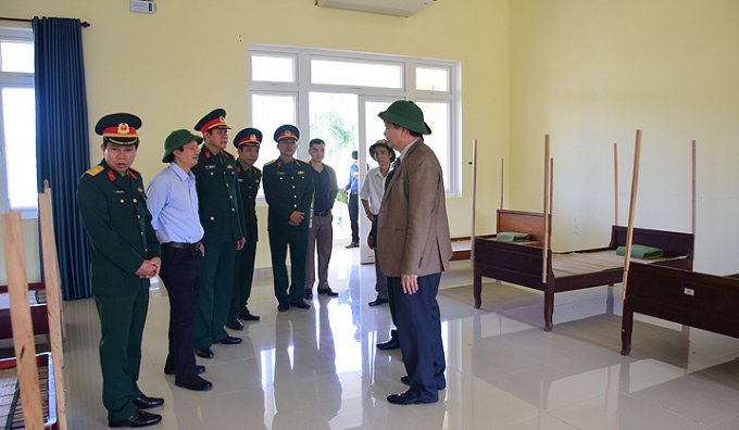 Bí thư Tỉnh ủy cũng yêu cầu Bộ Chỉ huy Quân sự tỉnh thường xuyên kiểm tra công tác chuẩn bị tại Trung đoàn 176 (Sư đoàn 928, Quân khu 4).